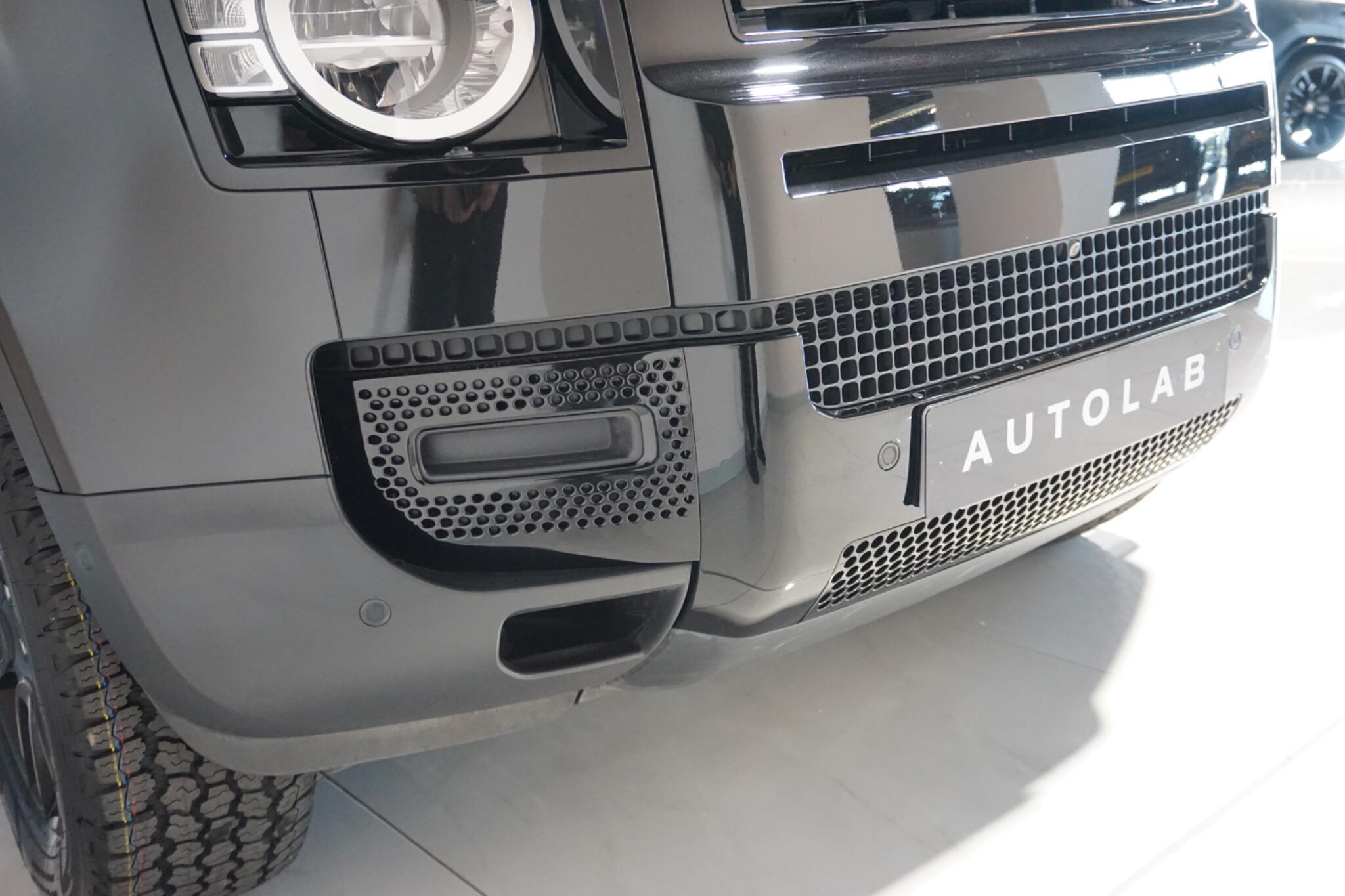 Land Rover Defender 90 3.0 D250 MHEV Hard Top SUV 3dr Diesel Auto 4WD SWB Euro 6 (s/s) (250 ps)